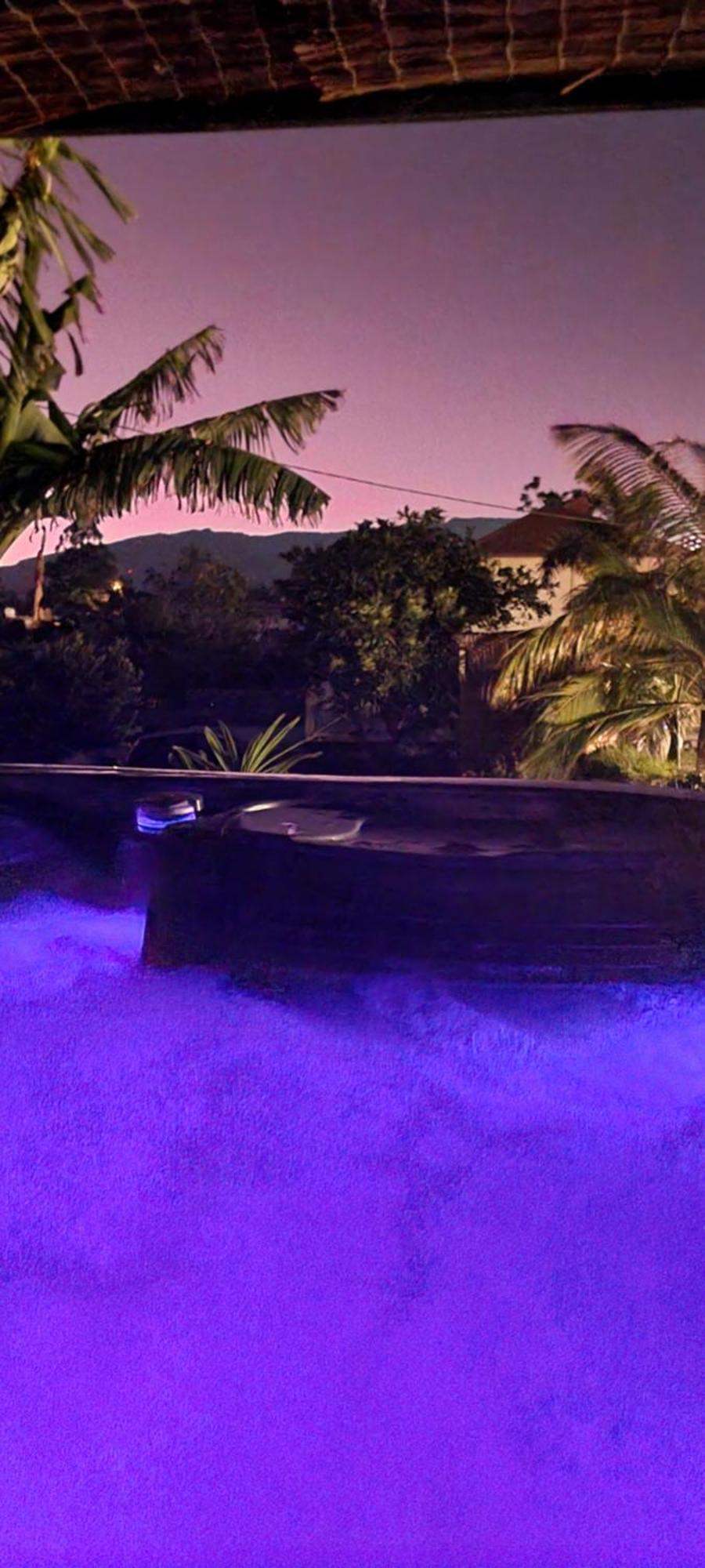 Le Palmier De La Paix Bed & Breakfast เลอ ตอมปง ภายนอก รูปภาพ